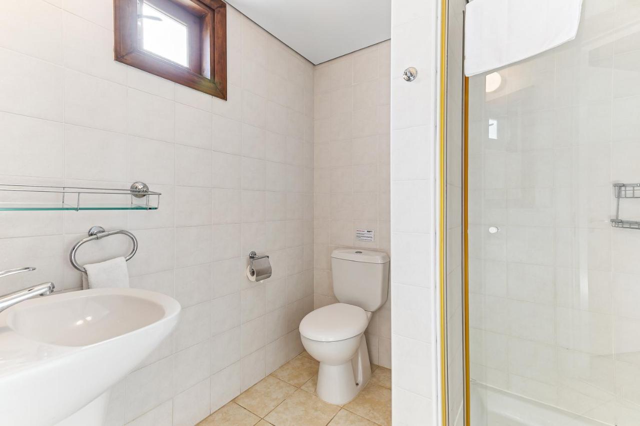 2 Bedroom Apartment Assia With Communal Pool, Aphrodite Hills Resort Kouklia Exterior photo